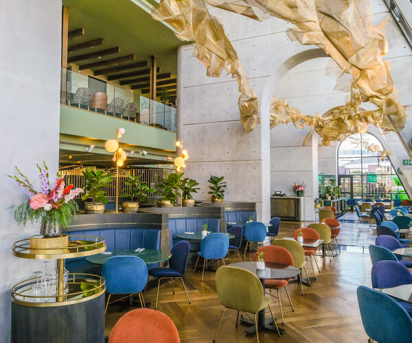 Aurum restaurant shop